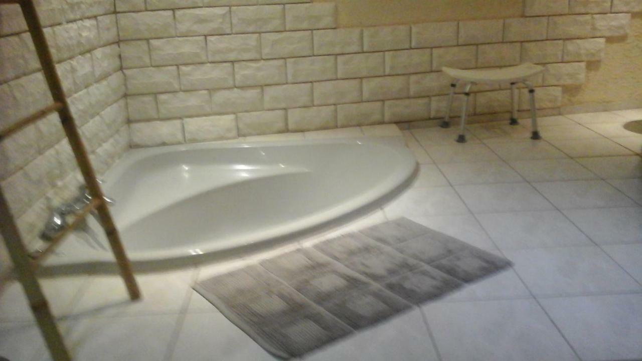 Chambre D'Hotes Campagne Saint-Julien-les-Gorze ภายนอก รูปภาพ